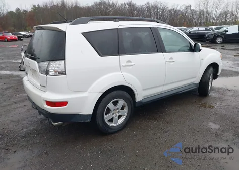 2010 Mitsubishi Outlander Es z USA, uszkodzony, nr VIN JA4AT2AW1AZ012742